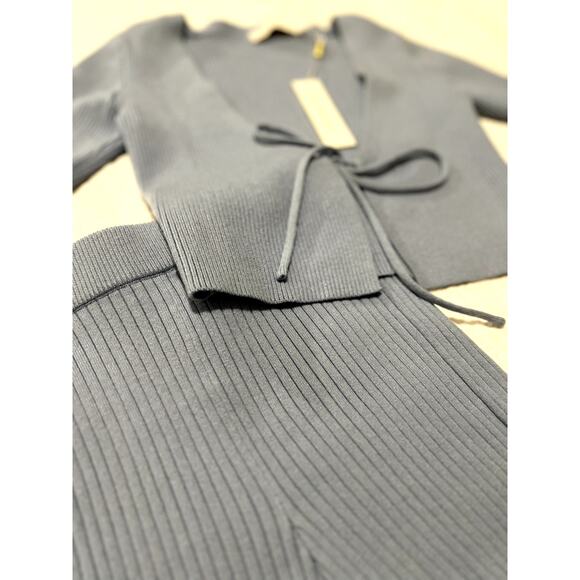 (Rare) NWT Meshki Blue Biker Short Set - Size Small - Picture 2 of 4